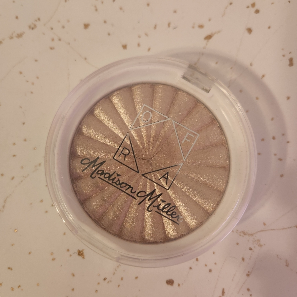 OFRA x Madison Miller Sea Shimmer Highlighter